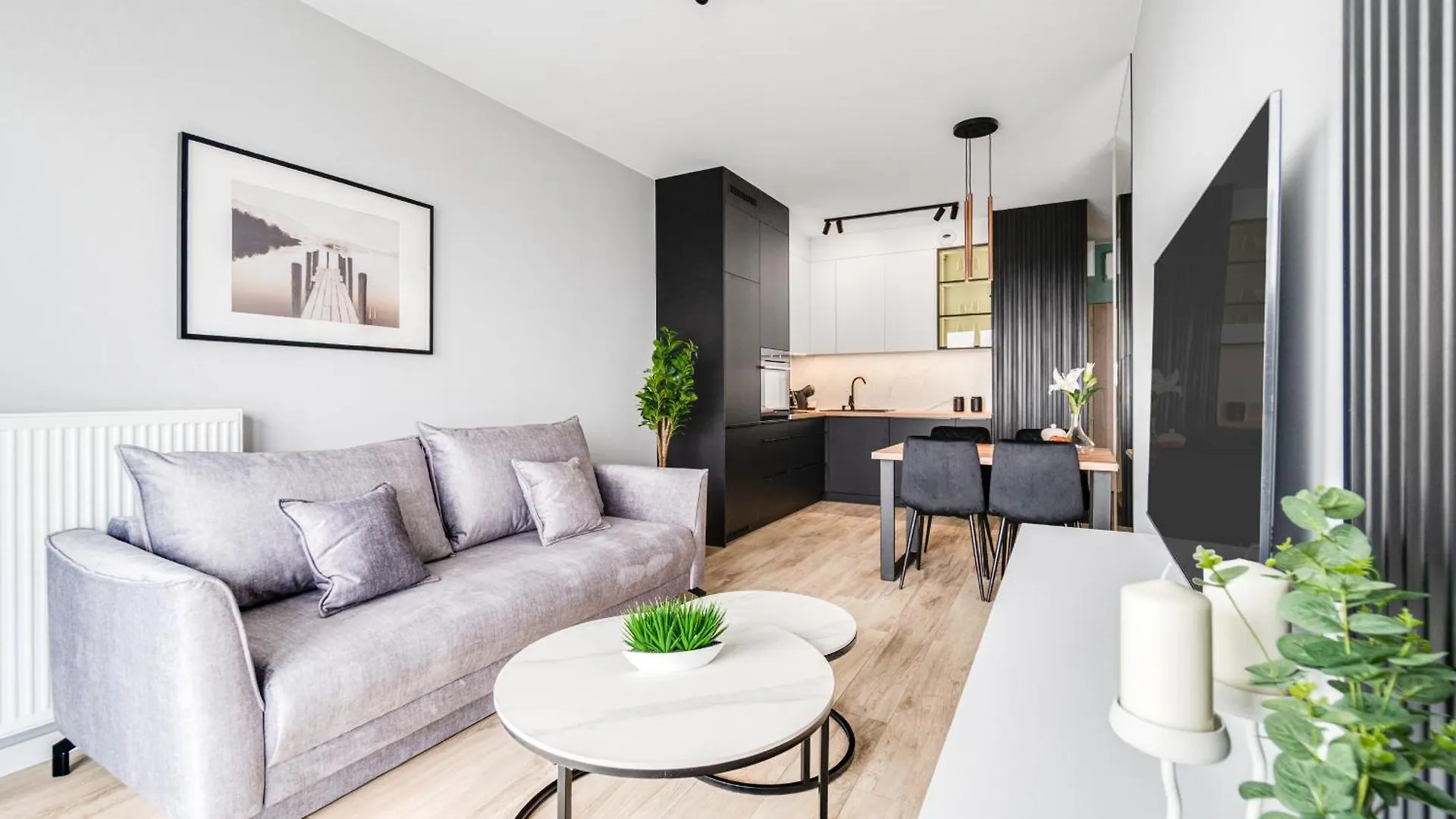 アパート Rent Invest - Quorum Apartamenty Parking Klimatyzacja ヴロツワフ