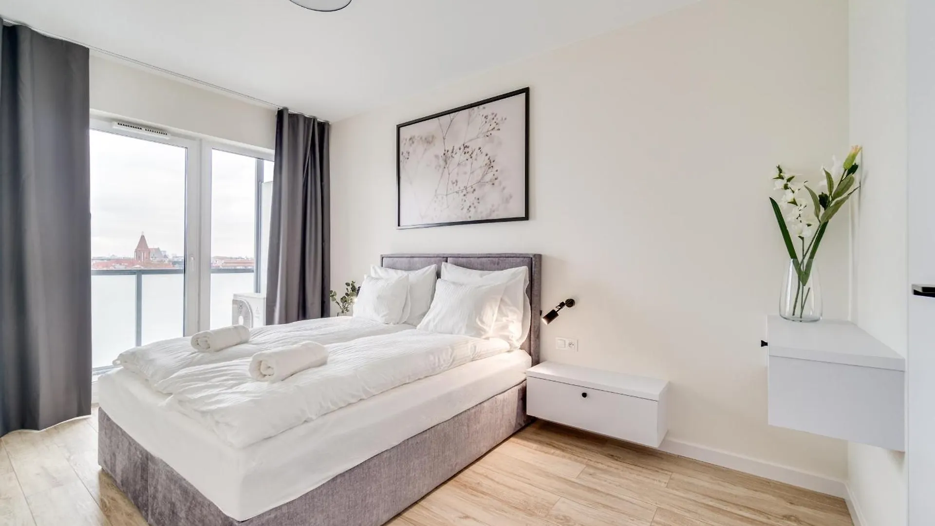 Apartment Rent Invest - Quorum Apartamenty Parking Klimatyzacja Wroclaw