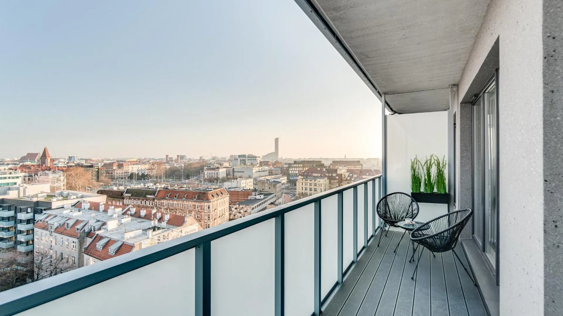 アパート Rent Invest - Quorum Apartamenty Parking Klimatyzacja ヴロツワフ ポーランド