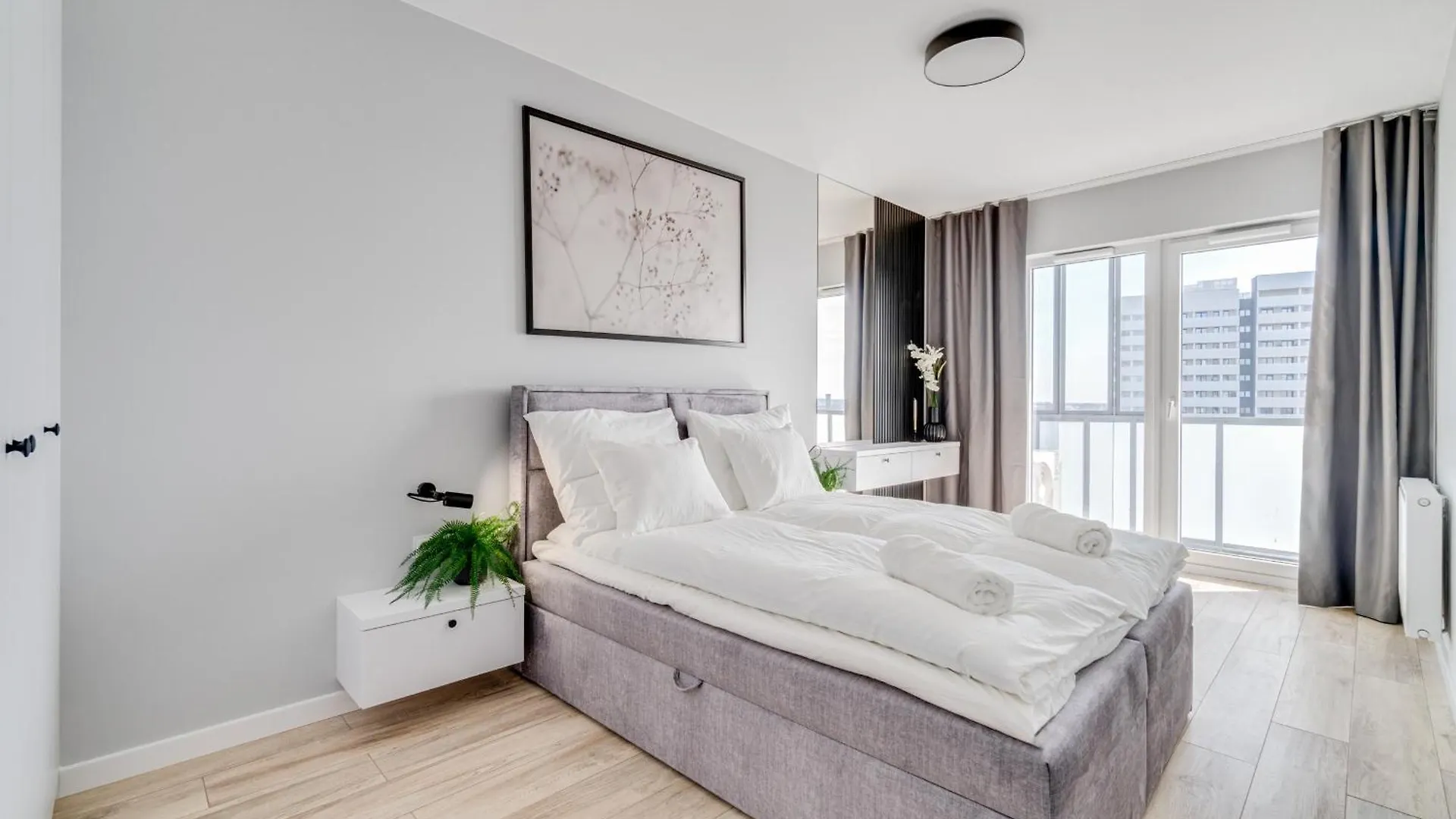 Rent Invest - Quorum Apartamenty Parking Klimatyzacja Wroclaw 0*,